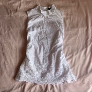 Madison Studio White Sleeveless Embroidered Top – Size 12